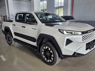 Toyota Hilux IX