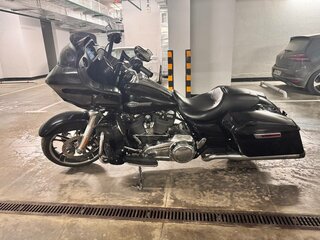 2021 Harley-Davidson Road Glide, чёрный, 1799999 рублей, вид 1