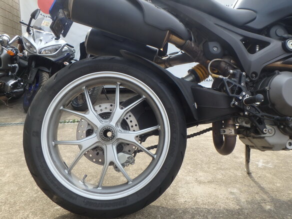 2010 Ducati Monster 1100, чёрный, 520000 рублей - вид 13
