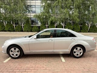 2008 Mercedes-Benz S-Класс 450 V (W221), серебристый, 2600000 рублей, вид 5
