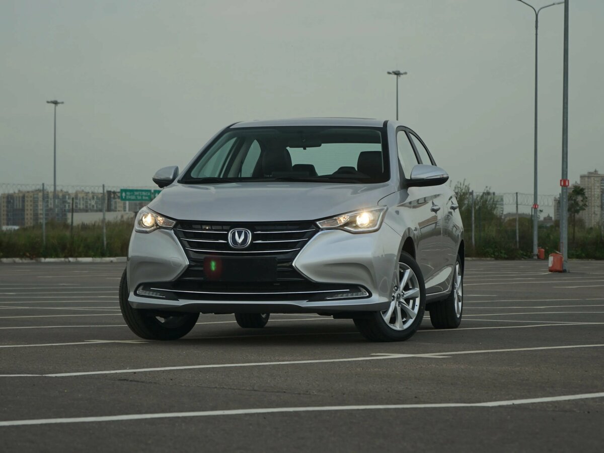 Открыть фотографии: Changan Alsvin