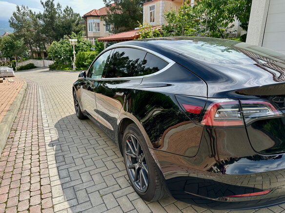 2020 Tesla Model 3 Standart Plus I, чёрный, 2750000 рублей - вид 4