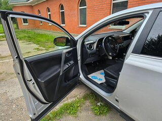 2013 Toyota RAV4 IV (XA40), серебристый, 1550000 рублей, вид 5