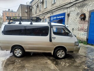 1998 Toyota HiAce H100, золотистый, 999999 рублей, вид 2