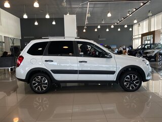 2026 Lada (ВАЗ) Granta Cross I Рестайлинг, белый, 1226000 рублей, вид 4