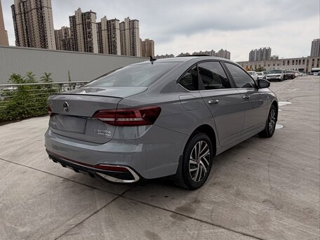 2023 Volkswagen Lavida III Рестайлинг, серый, 1450000 рублей, вид 5