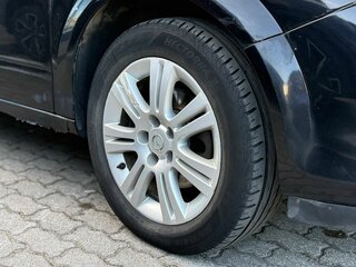 2011 Opel Astra H Рестайлинг, чёрный, 501000 рублей, вид 5
