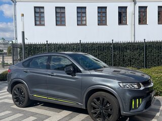 2023 Geely Xingyue S I Рестайлинг (S), серый, 2699000 рублей, вид 3