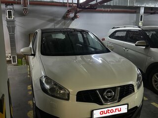 2011 Nissan Qashqai I Рестайлинг, белый, 999999 рублей, вид 3