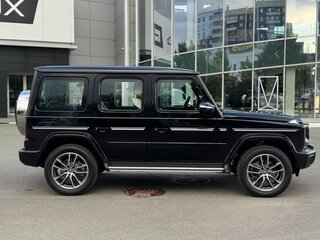 2026 Mercedes-Benz G-Класс 450 d III (W465) Рестайлинг, чёрный, 24000000 рублей, вид 4