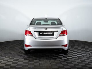 2016 Hyundai Solaris I Рестайлинг, серебристый, 1175000 рублей, вид 4