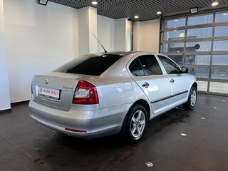 2011 Skoda Octavia II (A5) Рестайлинг, серебристый, 630000 рублей, вид 3