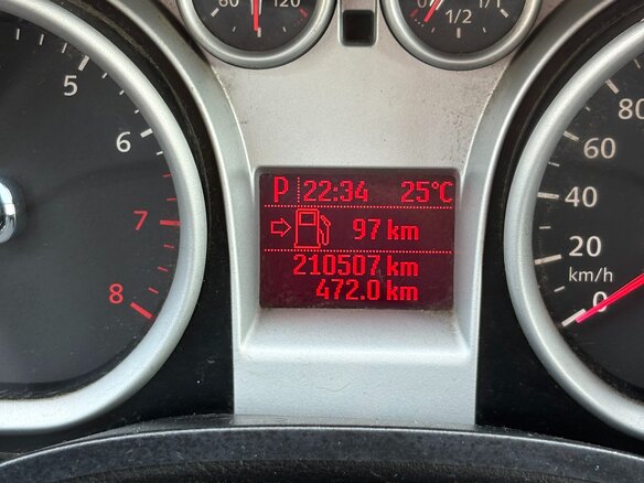 2011 Ford Focus II Рестайлинг, серебристый, 600000 рублей - вид 12