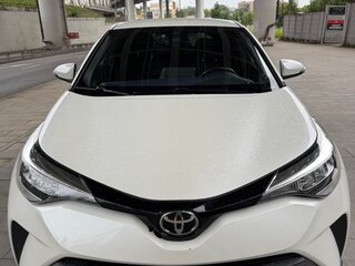 2021 Toyota C-HR I Рестайлинг, белый, 2500000 рублей, вид 2
