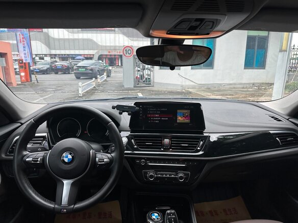2023 BMW 1 серии 120i III (F52) Рестайлинг, синий, 1430000 рублей - вид 7