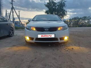 2009 Kia Cerato I Рестайлинг, белый, 450000 рублей, вид 2