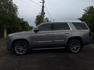 2019 Cadillac Escalade IV, бежевый, 4390000 рублей, вид 3