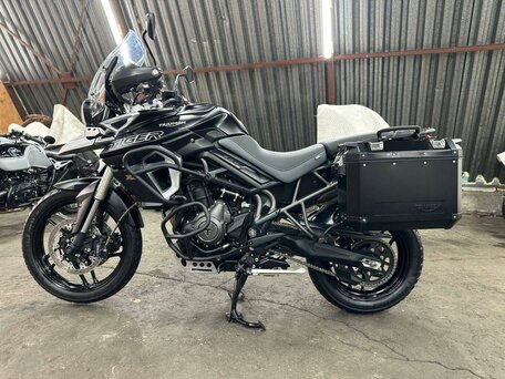 2019 Triumph Tiger 1200, чёрный, 1080000 рублей, вид 4
