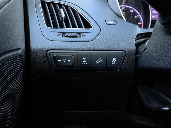 2012 Hyundai ix35 I, коричневый, 1499000 рублей - вид 9
