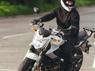2009 Yamaha XJ6 (FZ6R), белый, 420000 рублей, вид 3