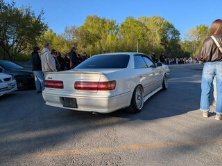 1996 Toyota Mark II VIII (X100), белый, 1000000 рублей, вид 2