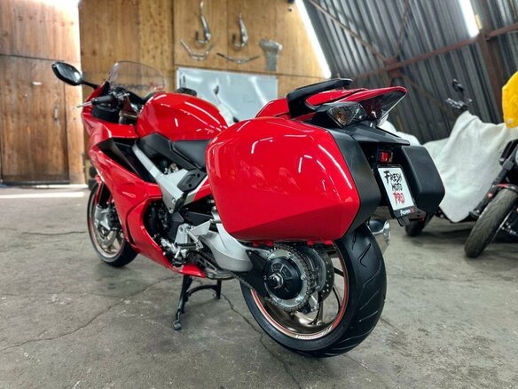 2014 Honda VFR 800, красный, 910000 рублей - вид 5