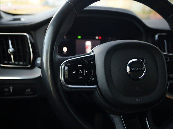 2021 Volvo XC60 II Рестайлинг, синий, 4399000 рублей - вид 12