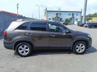 2015 Kia Sorento II Рестайлинг, коричневый, 1700000 рублей, вид 3
