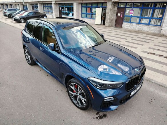 2020 BMW X5 40i IV (G05/G18), синий, 4750000 рублей - вид 21