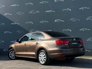 2012 Volkswagen Jetta VI, коричневый, 985800 рублей, вид 4
