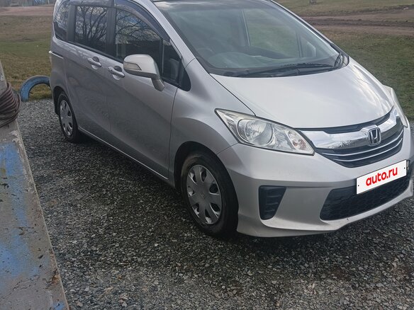 2015 Honda Freed I Рестайлинг 2, серебристый, 1150000 рублей - вид 2