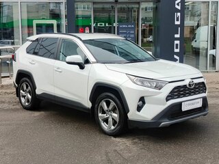 2021 Toyota RAV4 V (XA50), белый, 3200000 рублей, вид 3