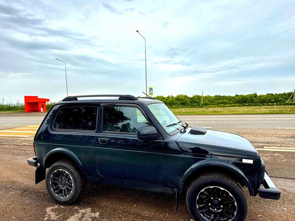 2024 Lada (ВАЗ) Niva Legend I, зелёный, 950000 рублей - вид 3