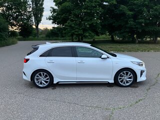 2018 Kia Ceed III, белый, 1990000 рублей, вид 4