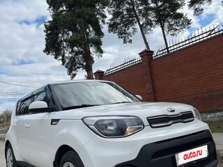 2019 Kia Soul III, белый, 1200000 рублей, вид 3