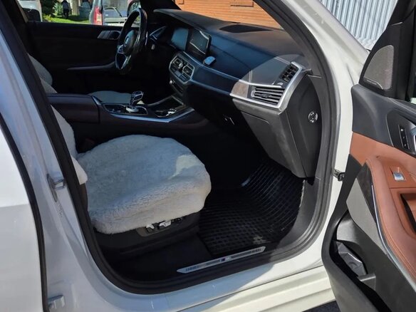 2021 BMW X7 30d I (G07), белый, 8500000 рублей - вид 7