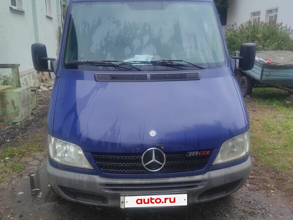 2017 Mercedes-Benz Sprinter Classic, синий, 1300000 рублей - вид 2