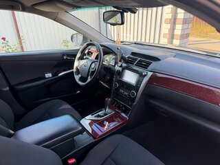 2013 Toyota Camry VII (XV50), чёрный, 1499999 рублей, вид 4
