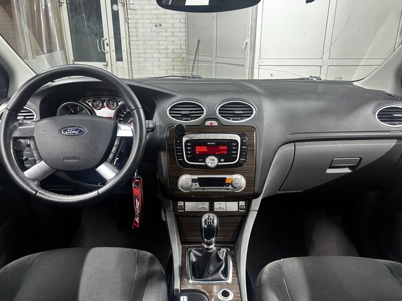 2008 Ford Focus II Рестайлинг, серый, 600000 рублей - вид 6