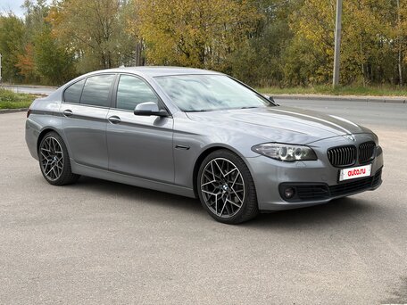 2016 BMW 5 серии 520i VI (F10/F11/F07) Рестайлинг, серый, вид 4