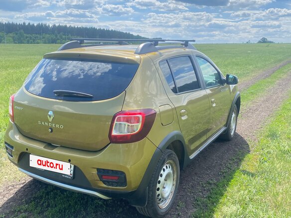 2017 Renault Sandero Stepway II, золотистый, 895000 рублей - вид 5