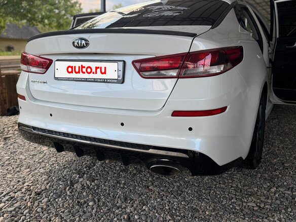 2018 Kia Optima IV Рестайлинг, белый, 1800000 рублей - вид 3