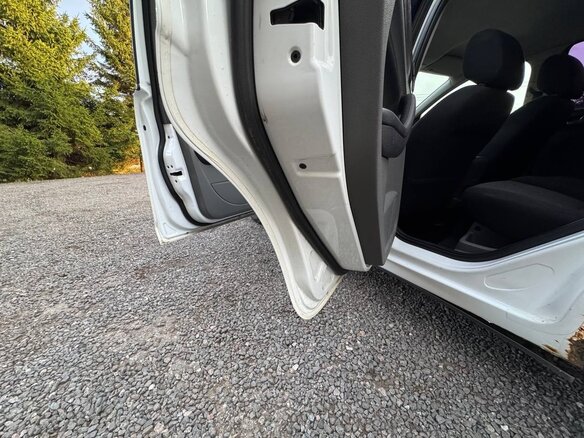 2010 Ford Focus II Рестайлинг, белый, 395000 рублей - вид 17