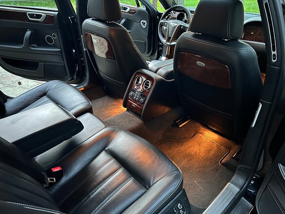 2011 Bentley Continental Flying Spur, чёрный, 3000000 рублей - вид 11