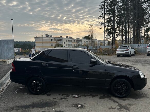 2011 Lada (ВАЗ) Priora I, чёрный, 350000 рублей - вид 1