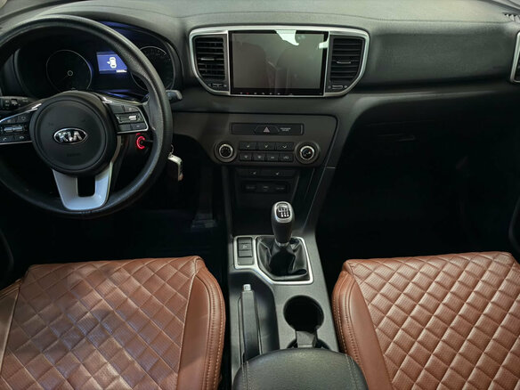 2018 Kia Sportage IV Рестайлинг, серый, 1810000 рублей - вид 6