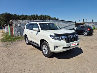 2020 Toyota Land Cruiser Prado 150 Series Рестайлинг 2, белый, 6100000 рублей, вид 3