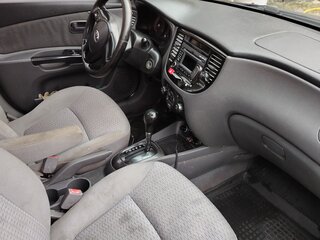 2011 Kia Rio II Рестайлинг, красный, 400000 рублей, вид 5