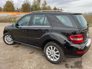 2011 Mercedes-Benz M-Класс 350 II (W164) Рестайлинг, чёрный, 5500000 рублей, вид 4