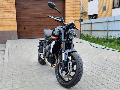 2021 Triumph Trident 660, чёрный, 790000 рублей, вид 1